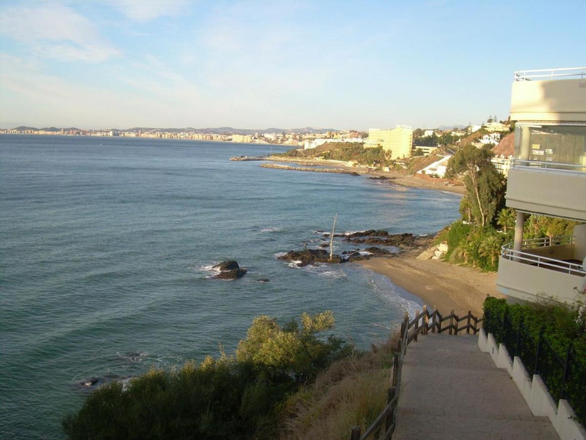 Holidays2Benalmadena Torrequebrada Sea View Front Beach With Pool Parking & Terraces エクステリア 写真
