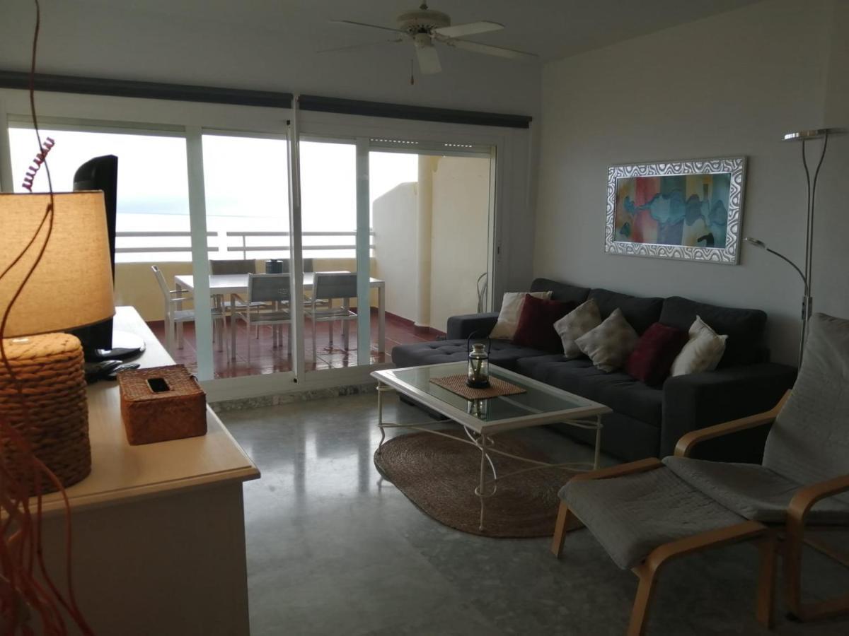 Holidays2Benalmadena Torrequebrada Sea View Front Beach With Pool Parking & Terraces エクステリア 写真