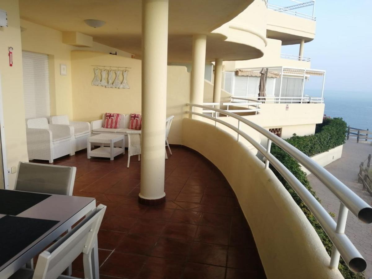 Holidays2Benalmadena Torrequebrada Sea View Front Beach With Pool Parking & Terraces エクステリア 写真